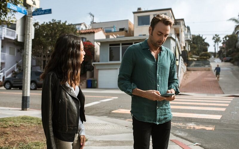 Working Through Emotional Distance in a Relationship